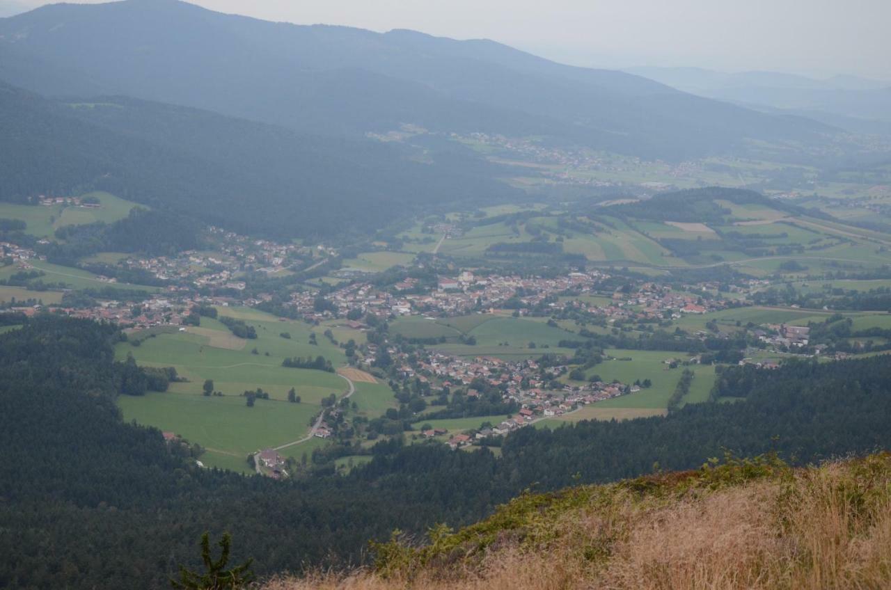Ferienwohnung Sabolowitsch Lam Bagian luar foto